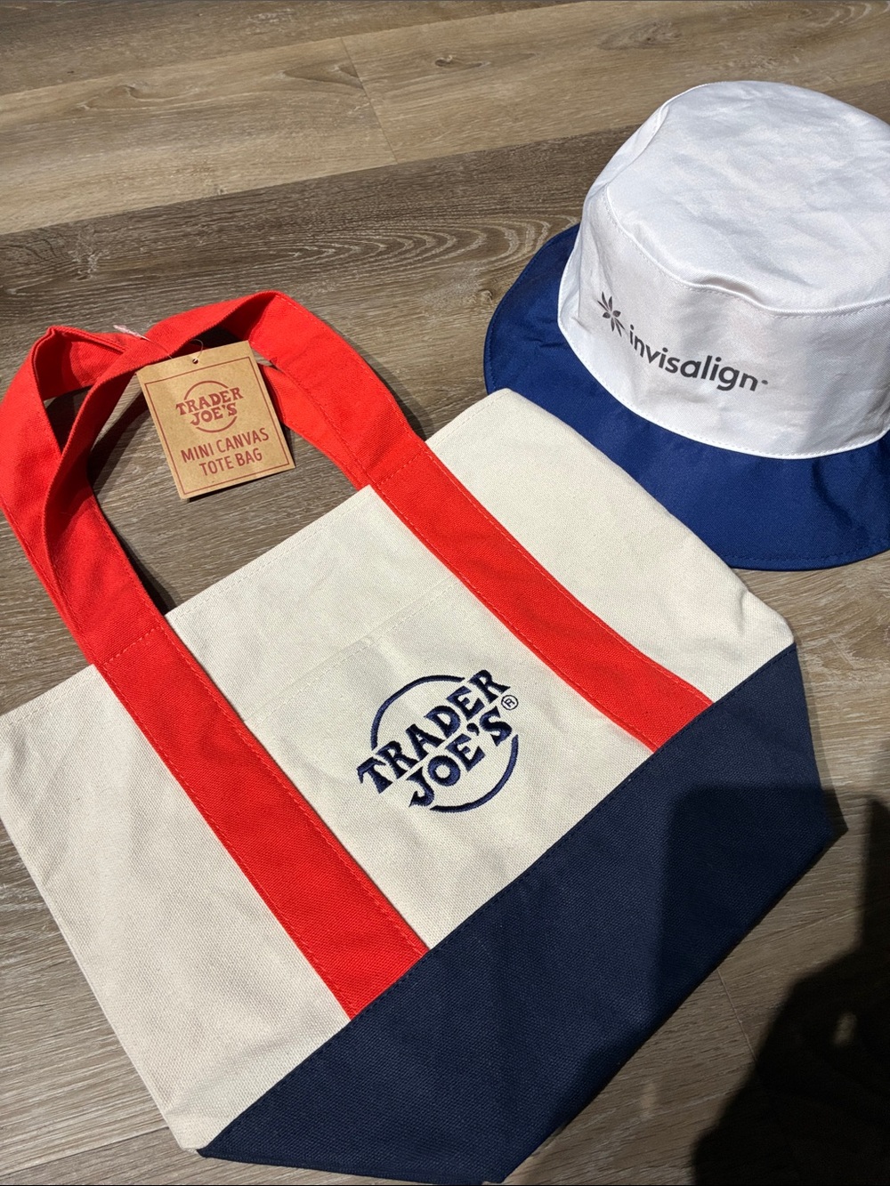 Bay FC x Trader Joe’s Mini Canvas Tote Bag with Red Handles and Bay FC bonus hat - Picture 4 of 8